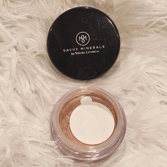 CRUSHIN Savvy Minerals  Eyeshadow - Picture 2 of 4